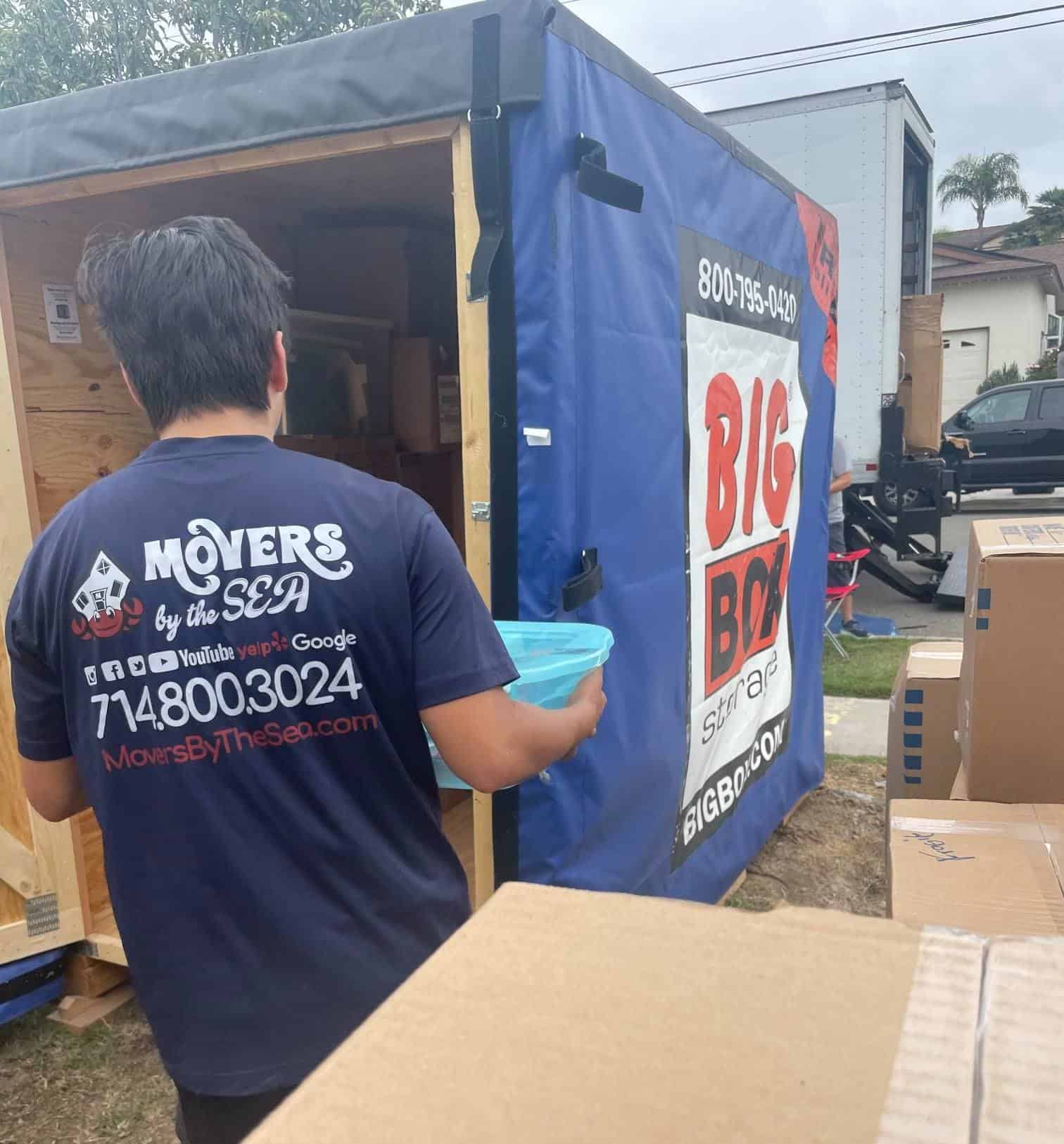 10 Benefits of Hiring Professional Movers for Your Next Move in California